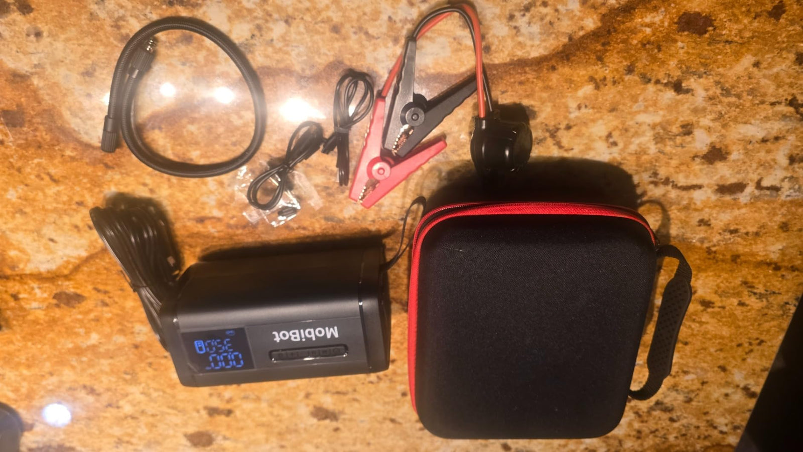 MobiBot MB01 Reviews: Why 90% of Users Say It’s Their “Roadside Lifesaver”